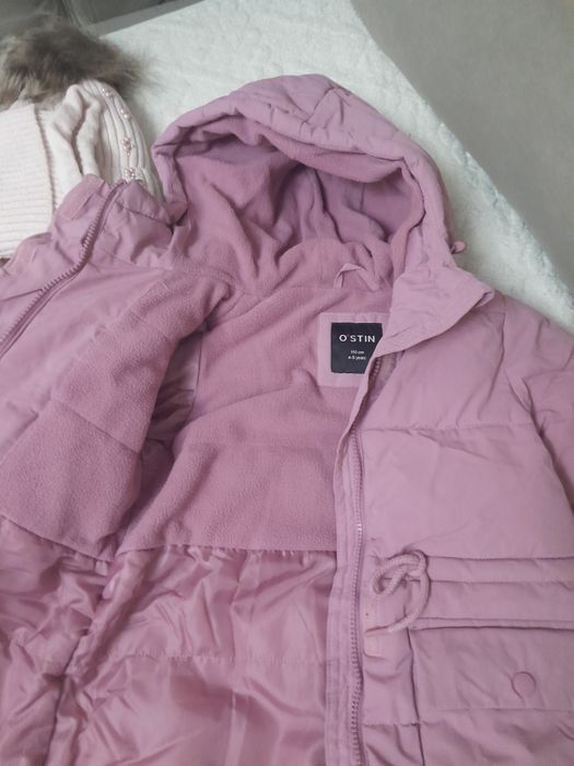 Продам верхнюю одежду на девочку