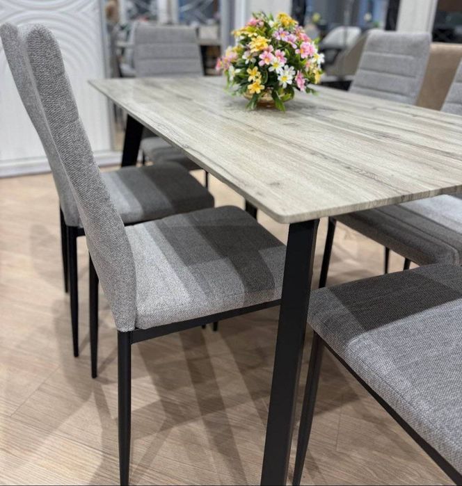 Компактный стол и стулья 6/1