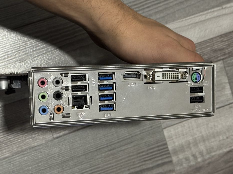 Placa de baza Gigabyte B450 GAMING X, AM4