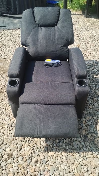 Fotoliu cu masaj pret 600 lei