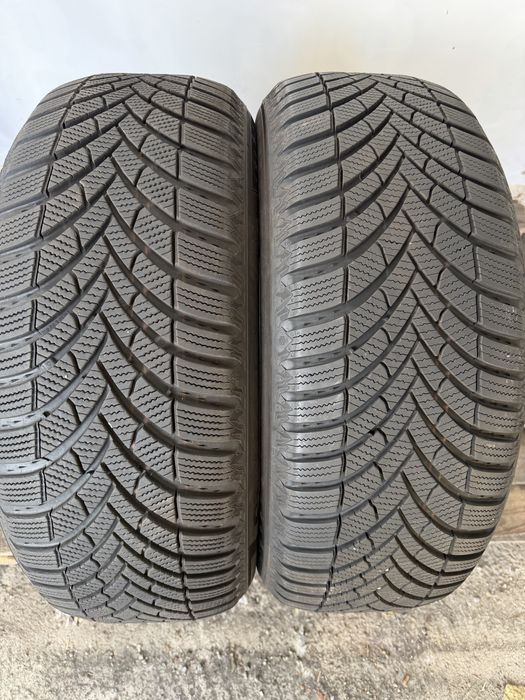 215/55/17 Semperit 2бр дот24