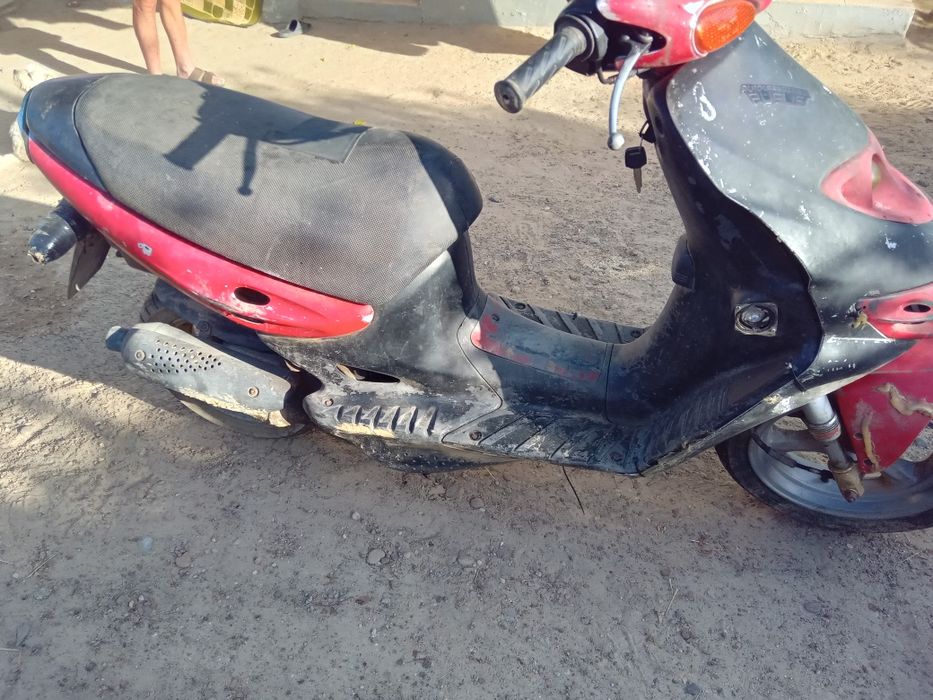 Vand scuter Suzuki