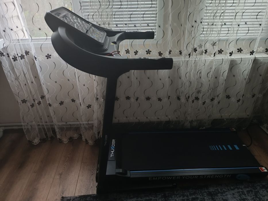 Бягаща пътека Чисто Нова