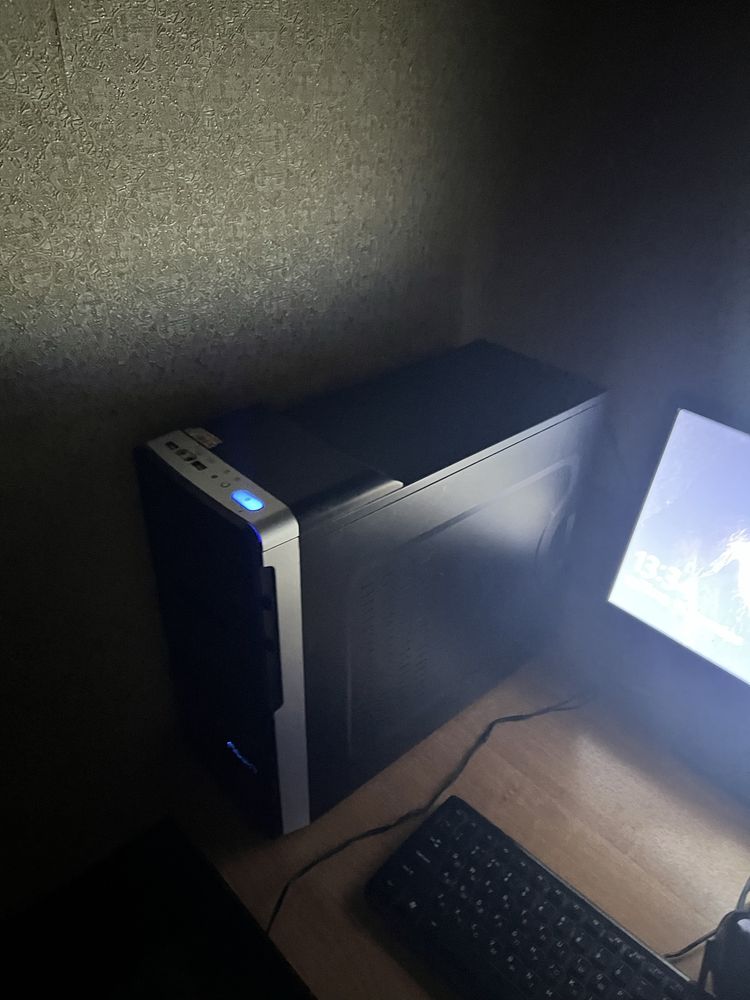Продаю процессор INTEl CORE I3
