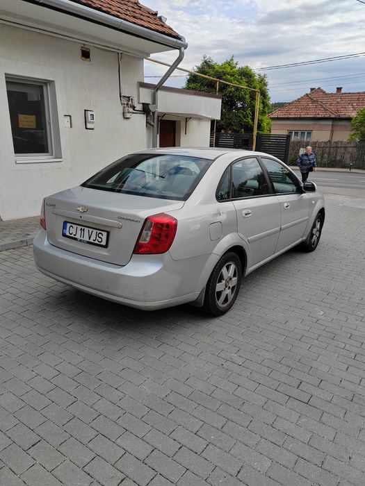 Vând Chevrolet Lacetti 2005 preț 3500 de lei negociabil