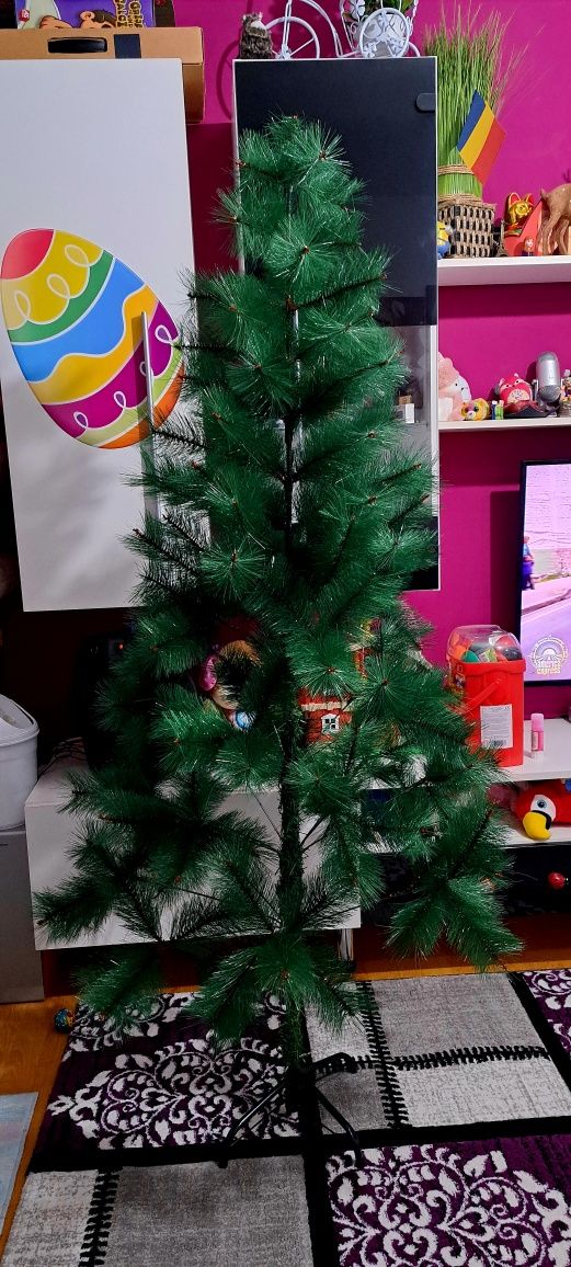 Brad Artificial 180cm + decorațiuni Bonus