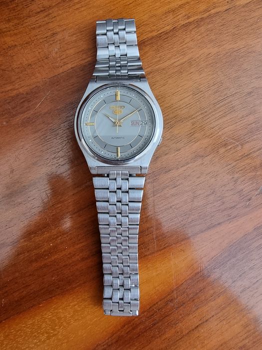 Seiko 5 automatic.Made in Japan.