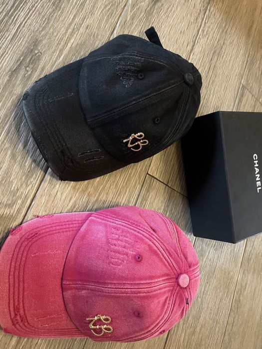 Дънкови шапки с лого