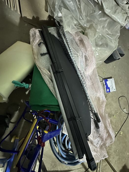 Шторка багажника Рав4