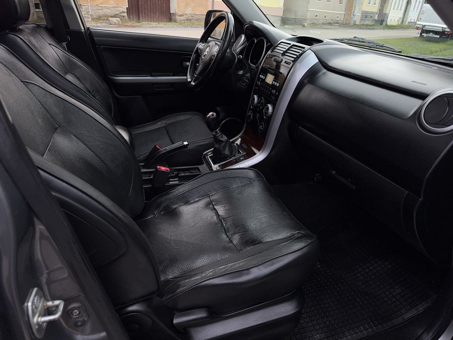 Suzuki Grand Vitara 2008 1,9 diesel 129 cp. 4x4 la buton