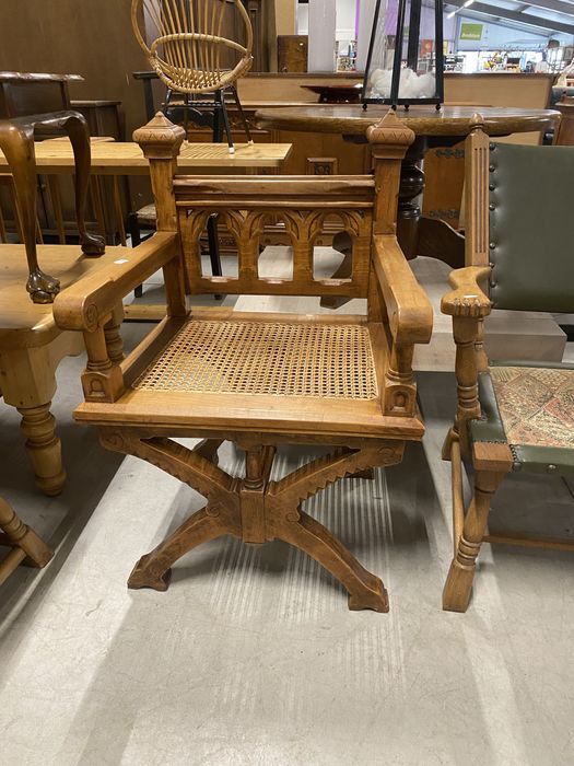 Scaune lemn masiv esența nobila, piese superbe stil medieval Olanda