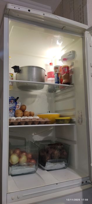 Большой холодильник