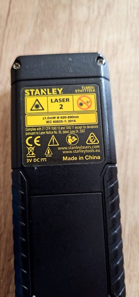 Telemetru laser laser digital 25m STANLEY  TLM65i