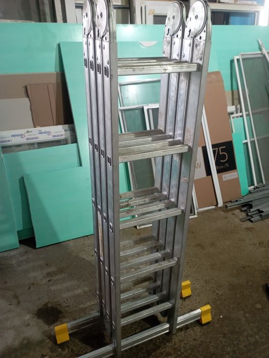 Лестница стремянка трансформер сатылады почти новый,алты метрге дейін