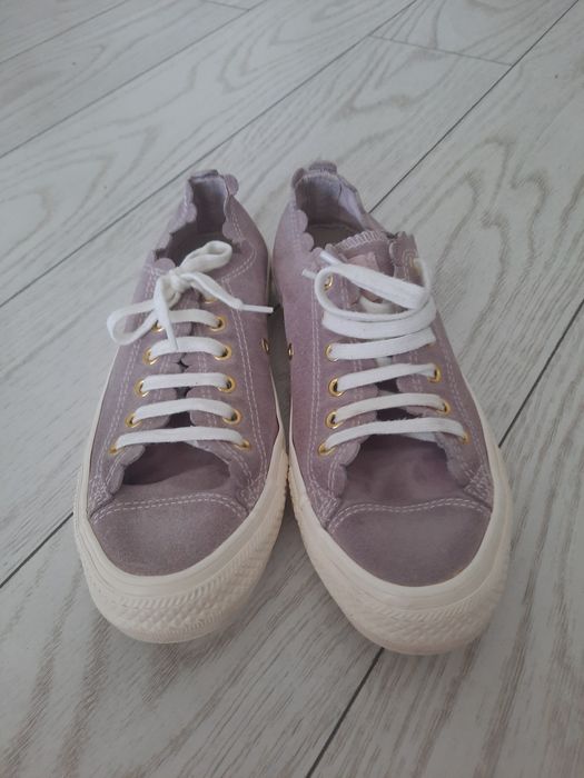 Converse lila cu auriu marime 38
