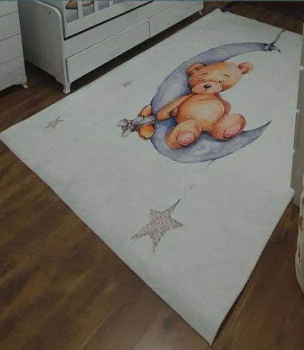Килим с мече за детска стая