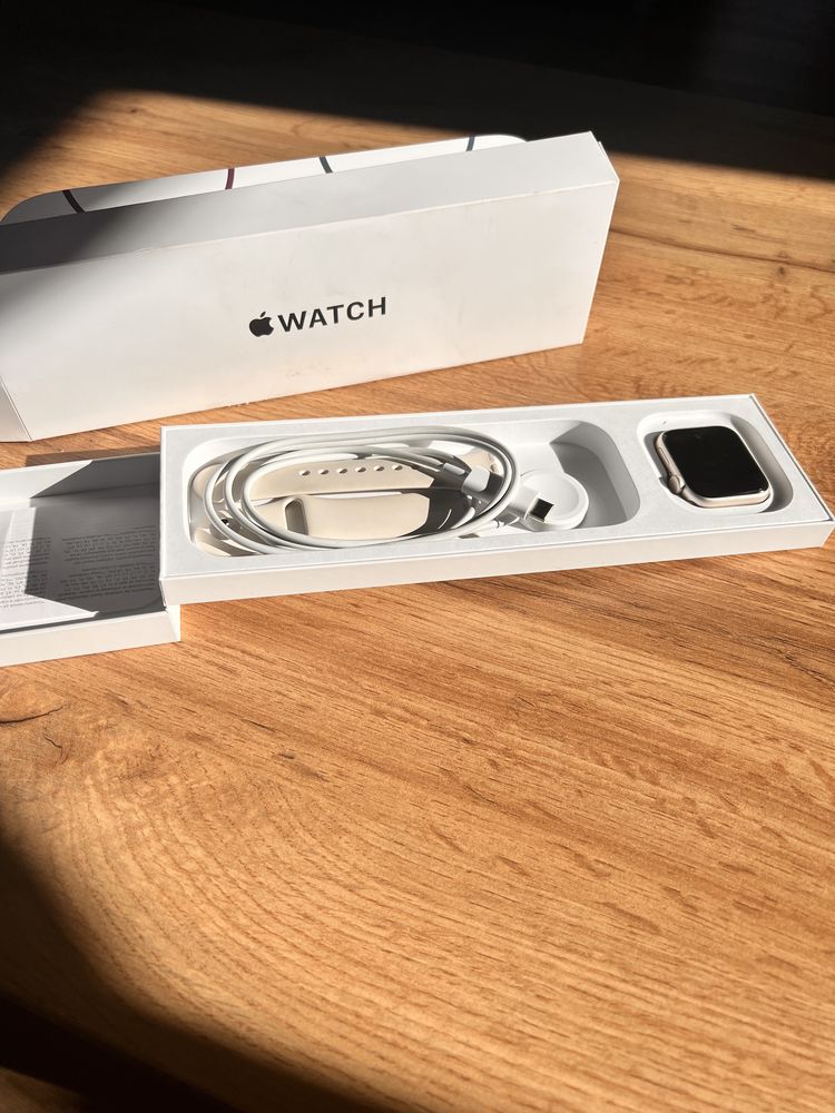 Часовник Apple watch SE (Gen 2) 40mm