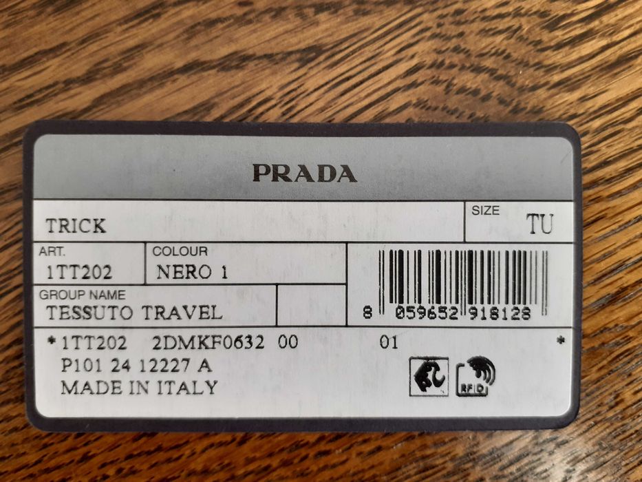 Аксесоари за чанти, 
Prada
Ключодържател Re-Edition 1978