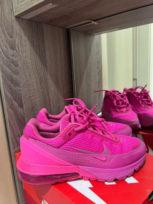 Дамски маратонки Nike