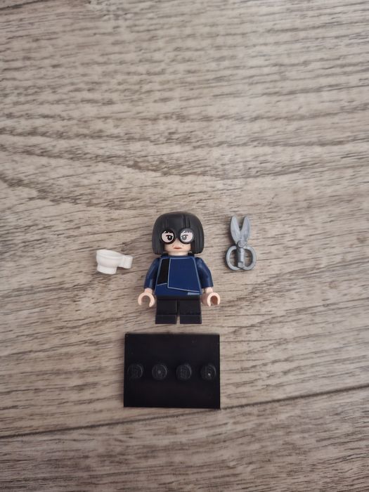 Figurina Lego Disney CMF Edna Mode