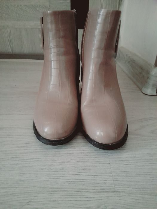 Qis mawsimine arnalgan sapok