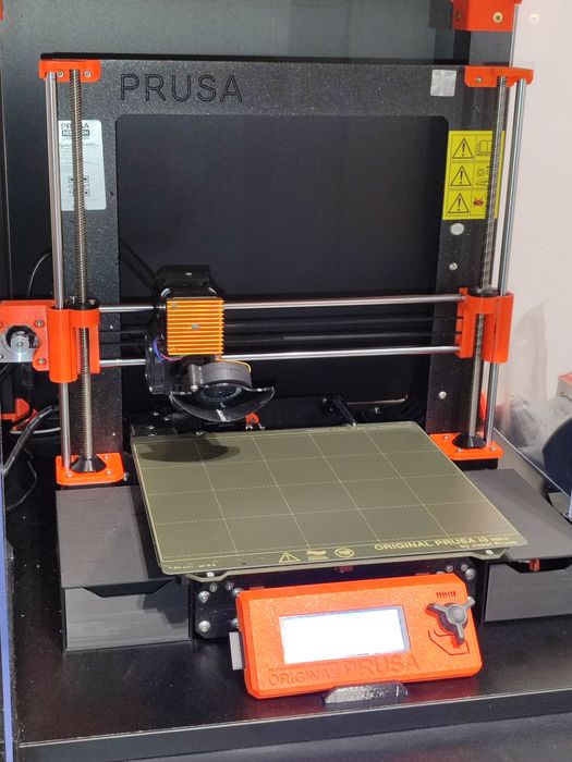 Prusa Mk3s+ cu incinta lack