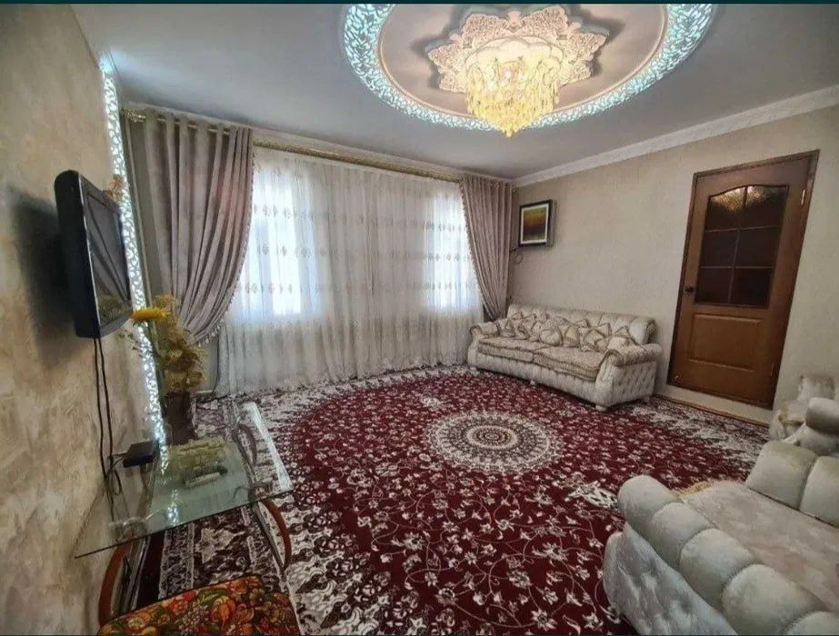 Sotiladi квартира Центр Мирабад ор. Жемчуг 3в4//3//9 72м2