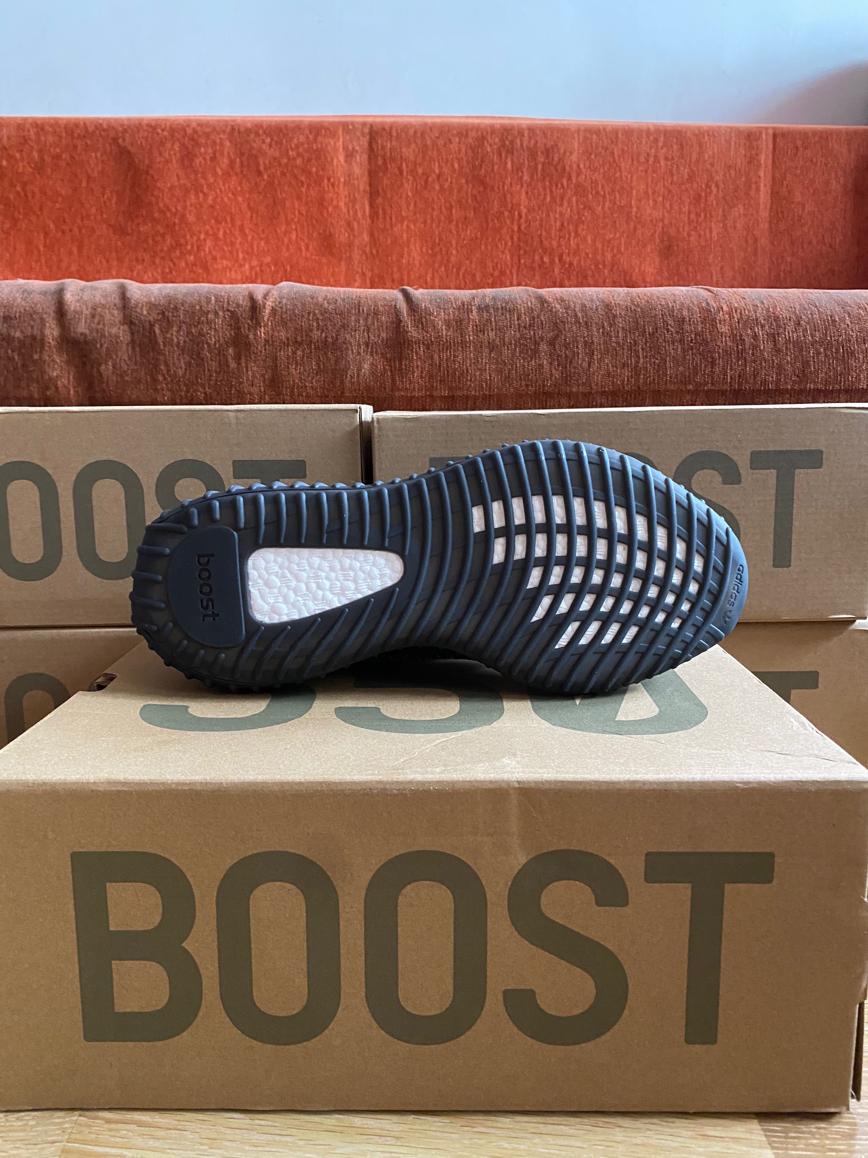 Yeezy Boost 350 v2