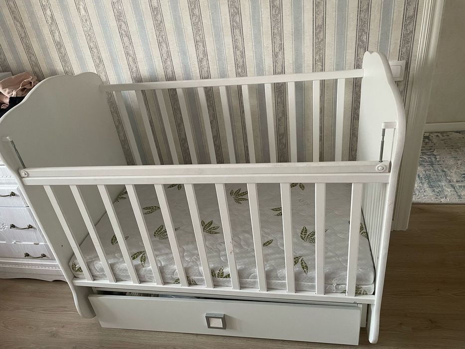 СРОЧНО продам манеж