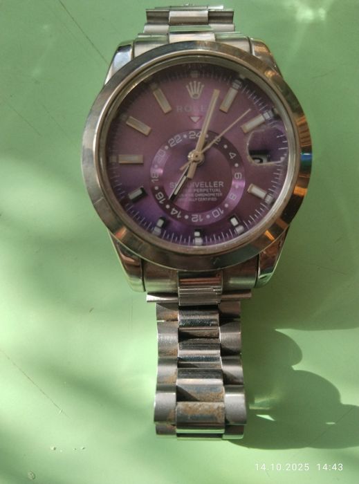 Продам часы . Rolex .