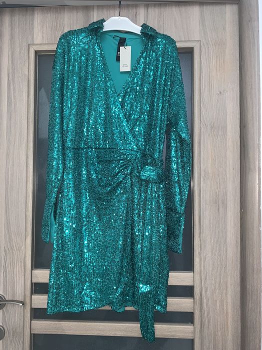 Rochie Revelion River Island din paiete, marimea S