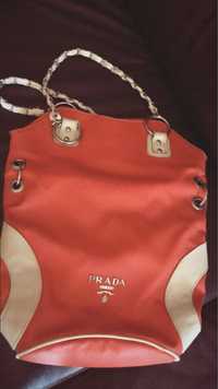 Данска чанта Prada