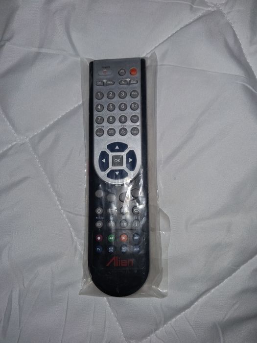 Продавам дистанционно универсално