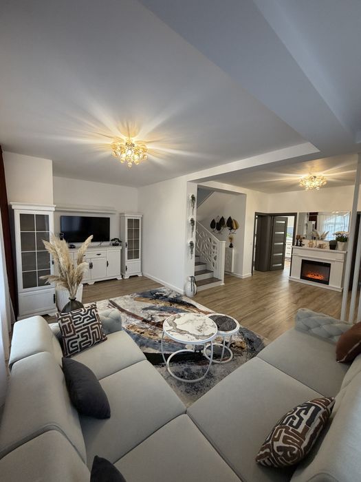 Vand casa noua mobilata in dezmir strada closca