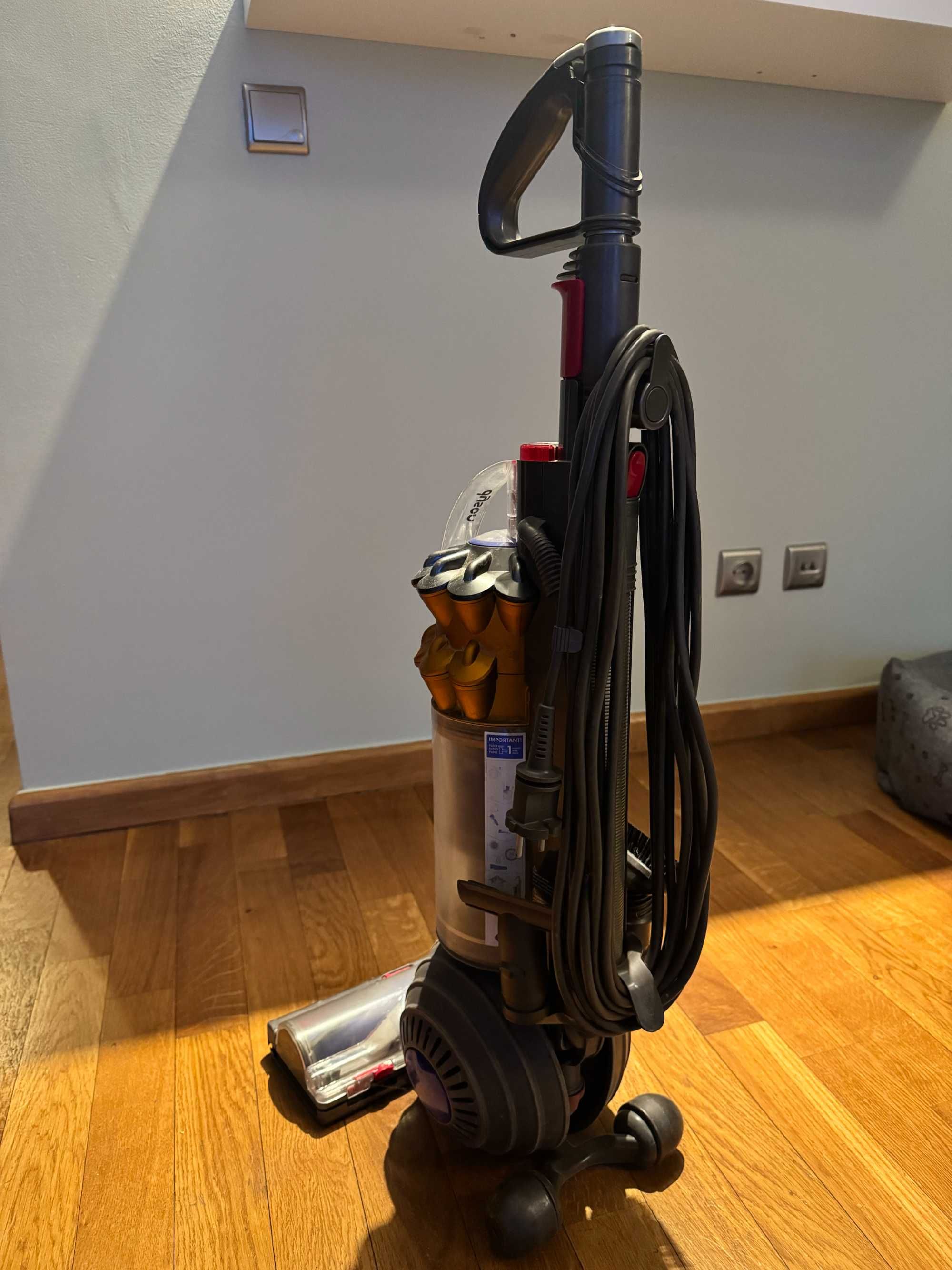 Aspirator Dyson Ball Animal Vertical