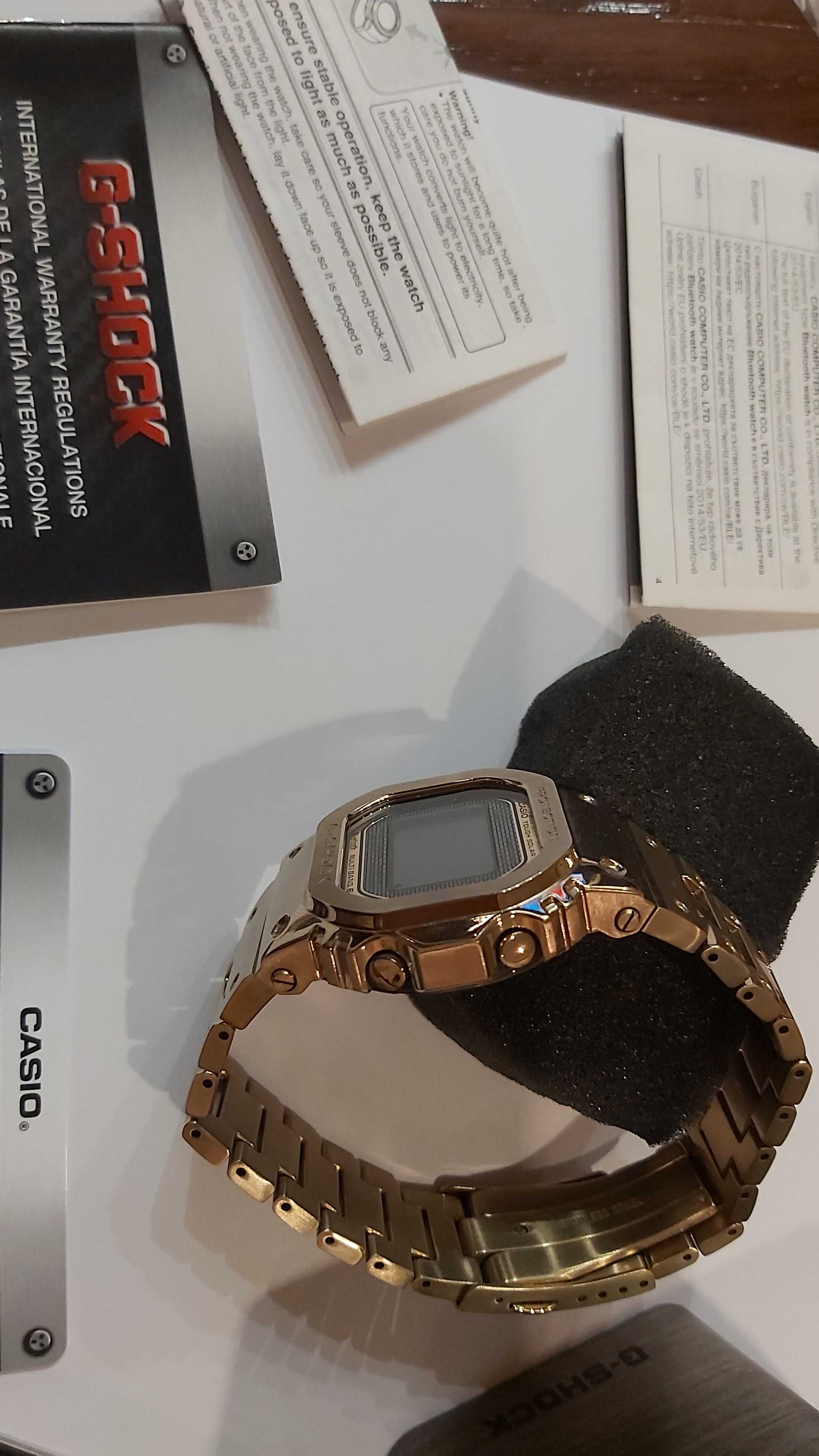 Продавам мъжки часовник Casio G-Shock GMW B5000D 3ER
