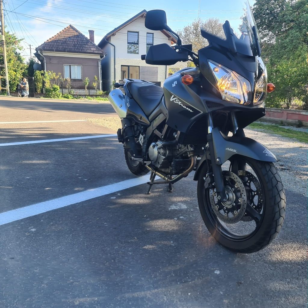 Vand Suzuki DL 650 A V-strom ABS