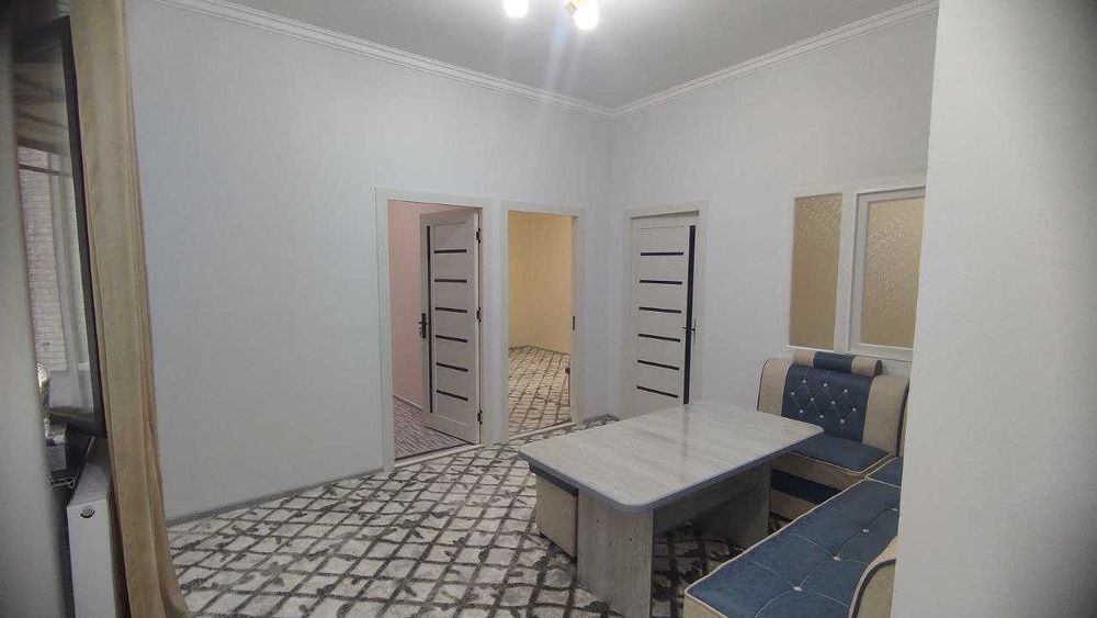 Фрунзе массивидаги уй сотилади