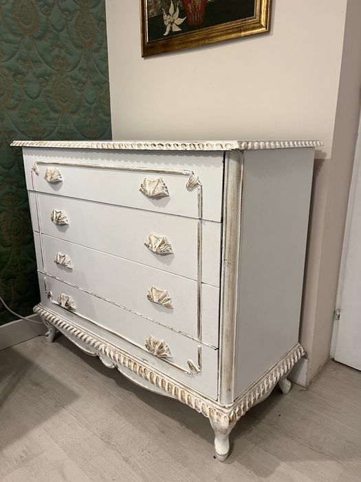 Mobila lemn alba reconditionata