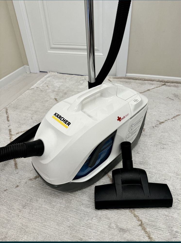 Продам пылесос Karcher DS 6 Premium