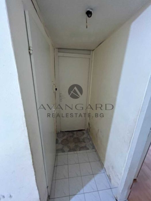 Продава се Двустаен апартамент в Пловдив, Център - 65 кв.м за 1442 €/кв.м - Снимка #8