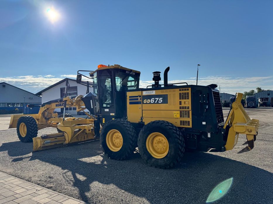 Grader komatsu GD 675 an 2019 ore 2000