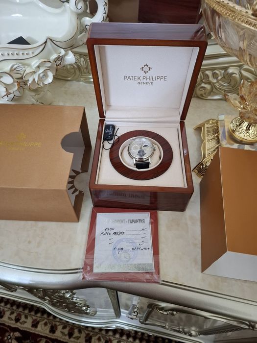 Patek Philippe  элегантный часы