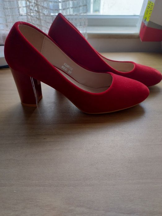 Дамски обувки набук