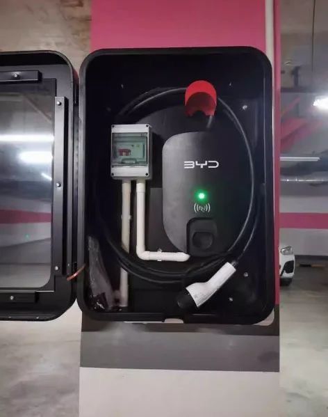Ящик/кейс для зарядной станции с логотипом и без LiXiang Zeekr BYD