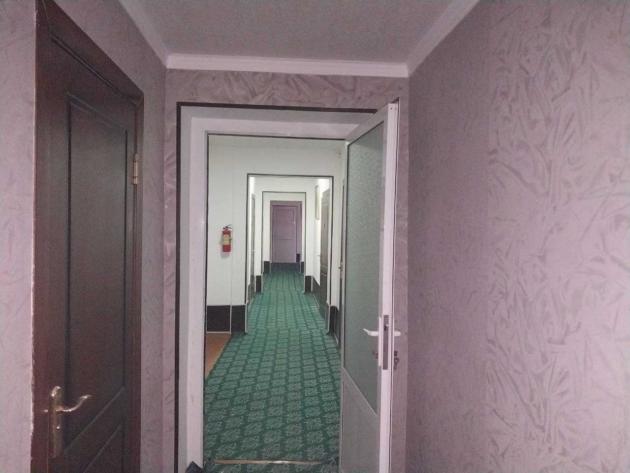 Yangiyerda Mexmonxona binosi bolib tolash sharti asosida sotiladi