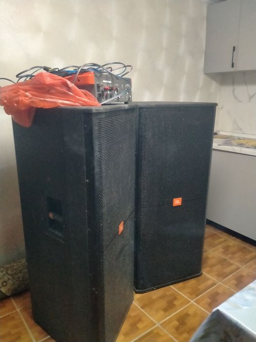 Музыкальный аппаратура JBL SRX700,в отличном состоянии