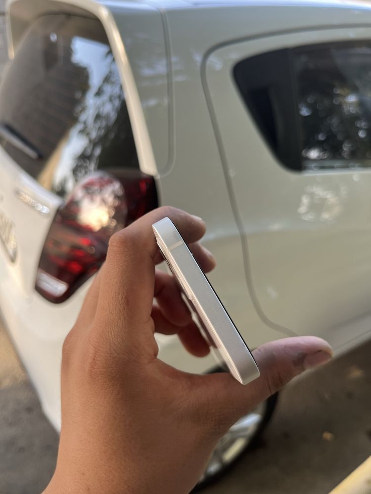 Iphone 12 ideal xolata