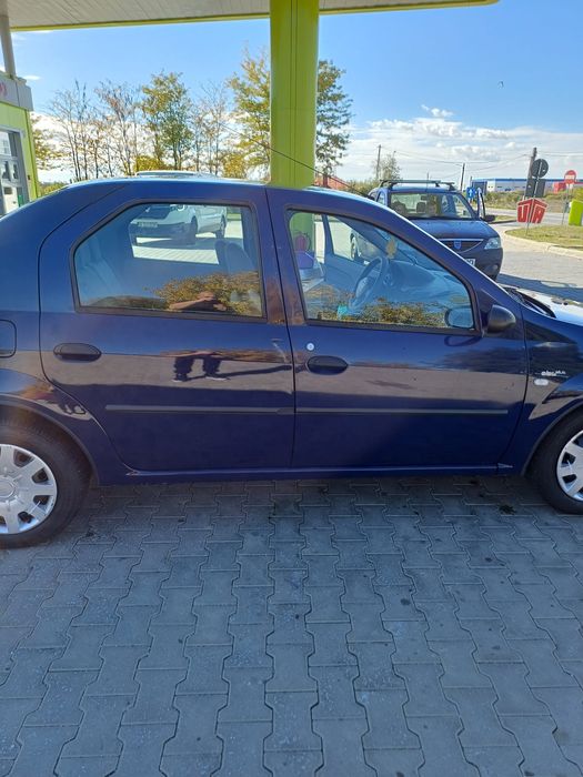 Dacia Logan autoturism