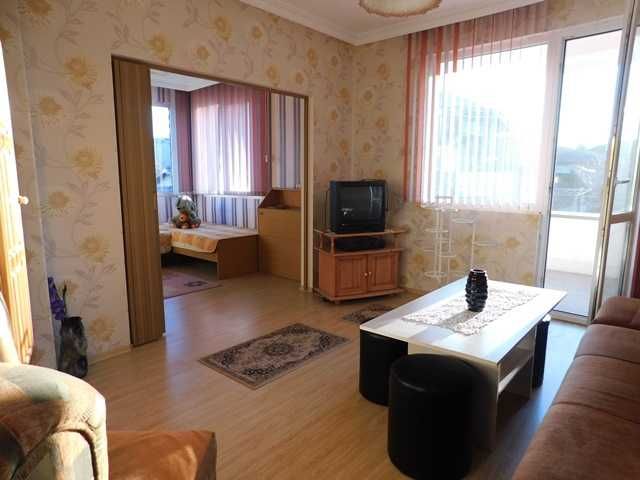 Под наем, етаж от къща, гр. Търговище, кв. Вароша